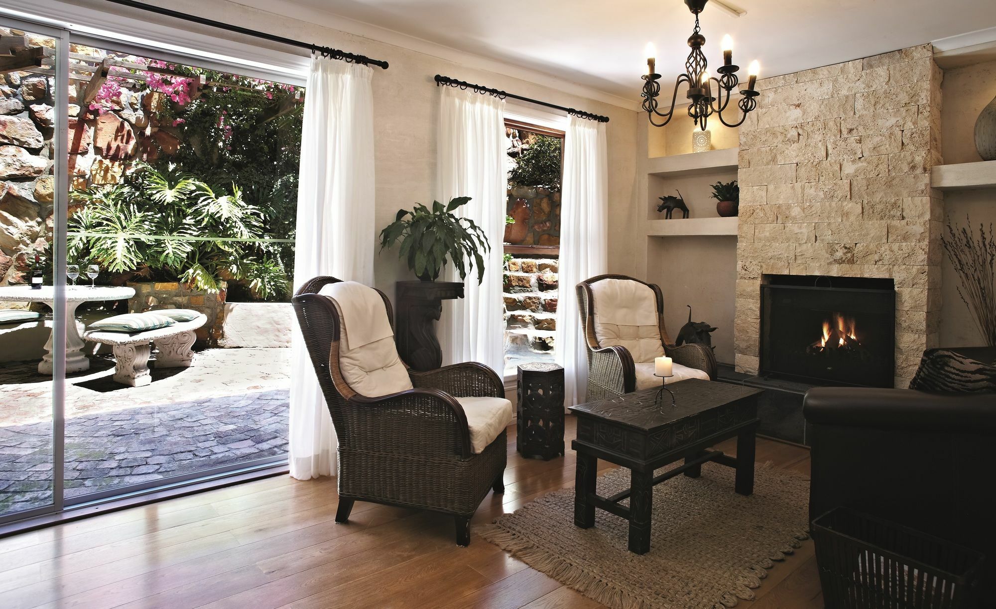 African Violet Guest Suites Ноордхук Екстериор снимка